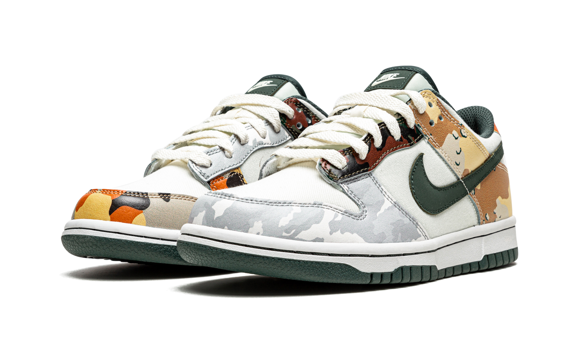 Dunk Low GS "Sail Multi-Camo" DB1909 100