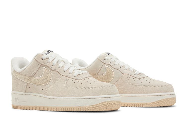 Nike Wmns Air Force 1 '07 SE 'Sanddrift Fleece'