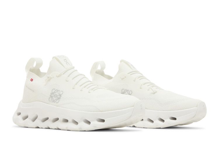 Loewe x ON Wmns Cloudtilt 'All White'