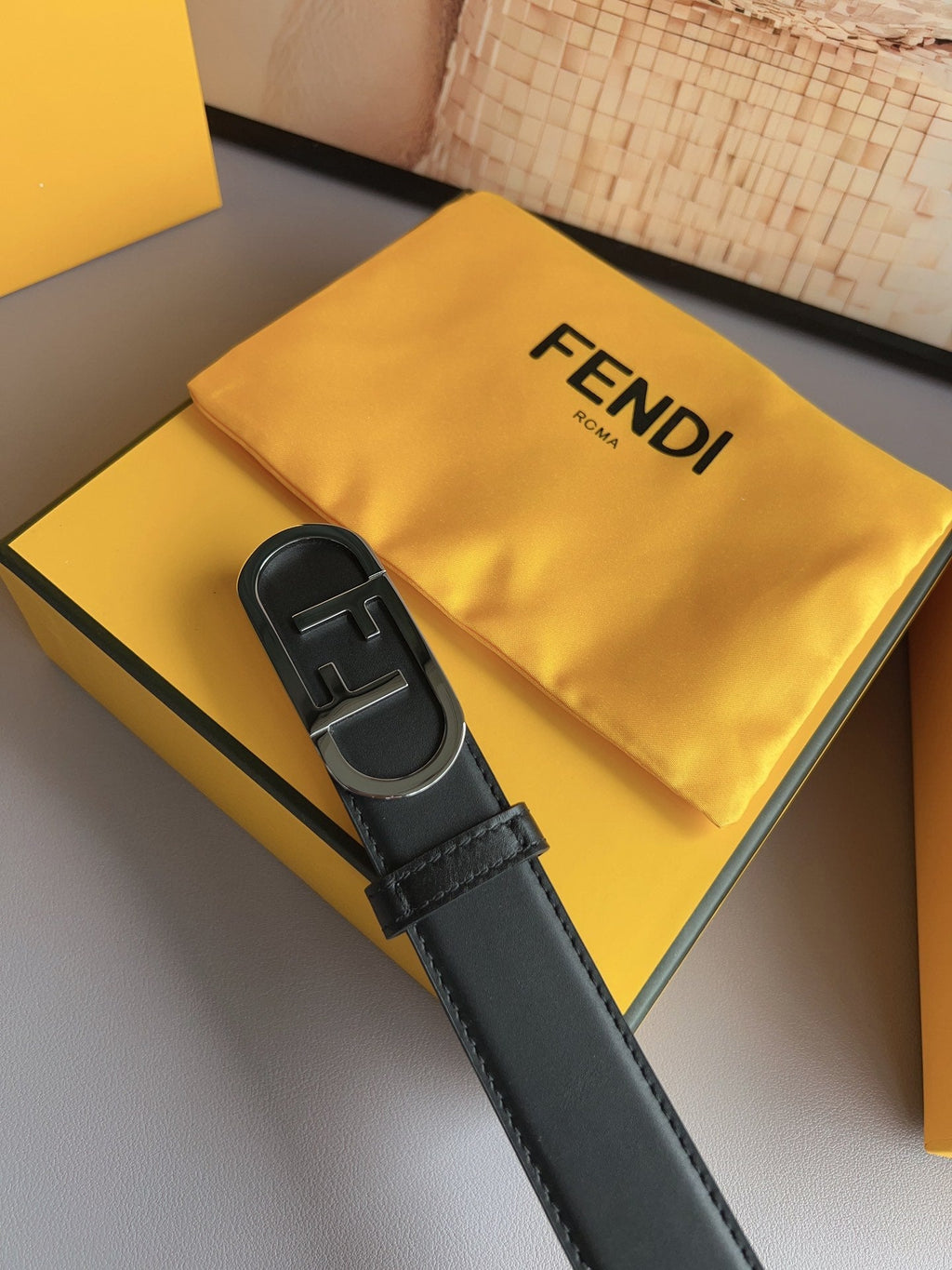 BL262 Fendi Women's 3.0 cm Leather Belt