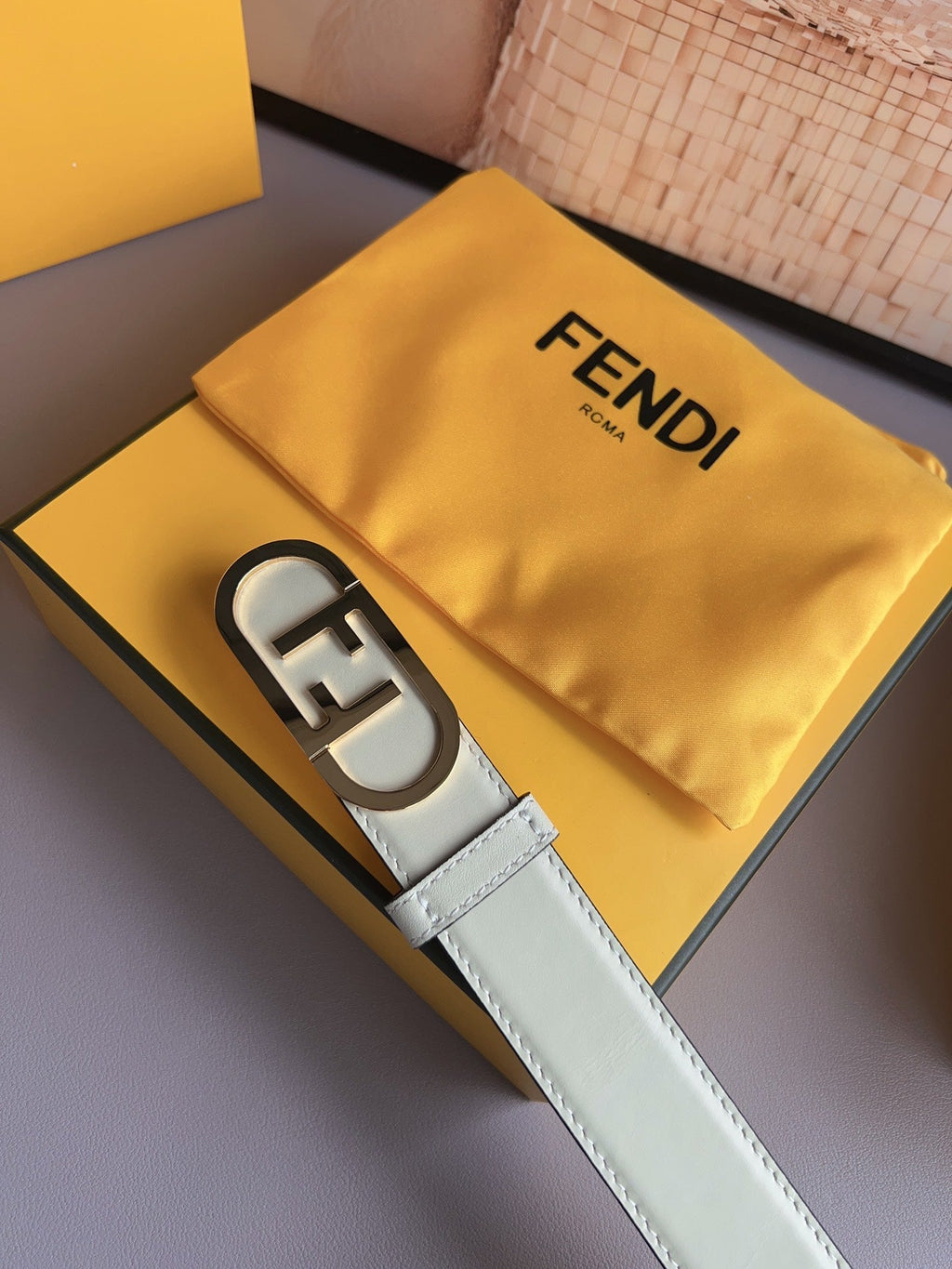 BL263 Fendi Women's 3.0 cm Leather Belt