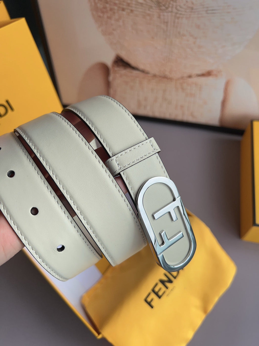 BL263 Fendi Women's 3.0 cm Leather Belt