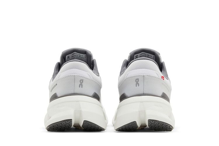 ON Cloudrunner 2 'Frost White'