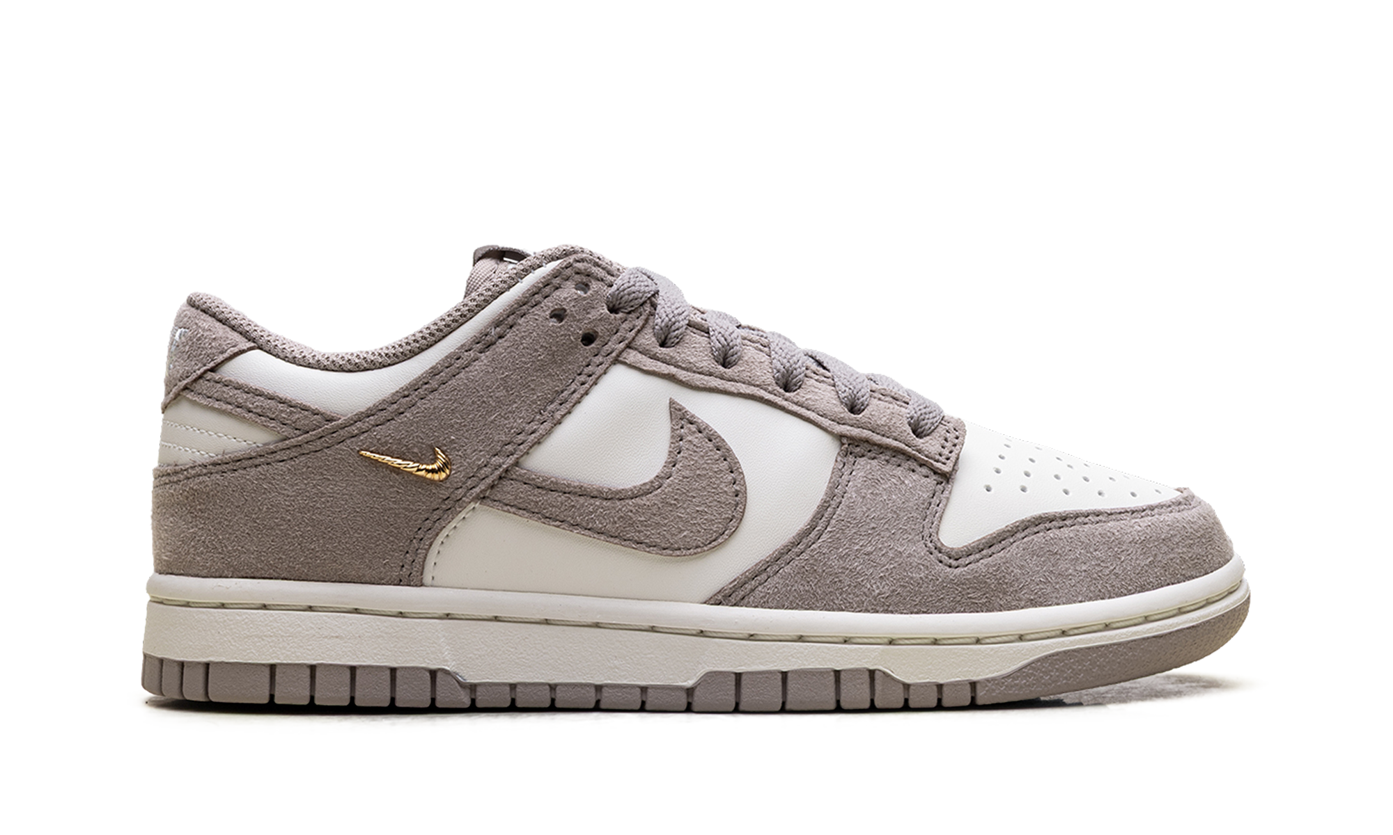 Dunk Low WMNS "Malt Gold Mini Swoosh" IB4417 105