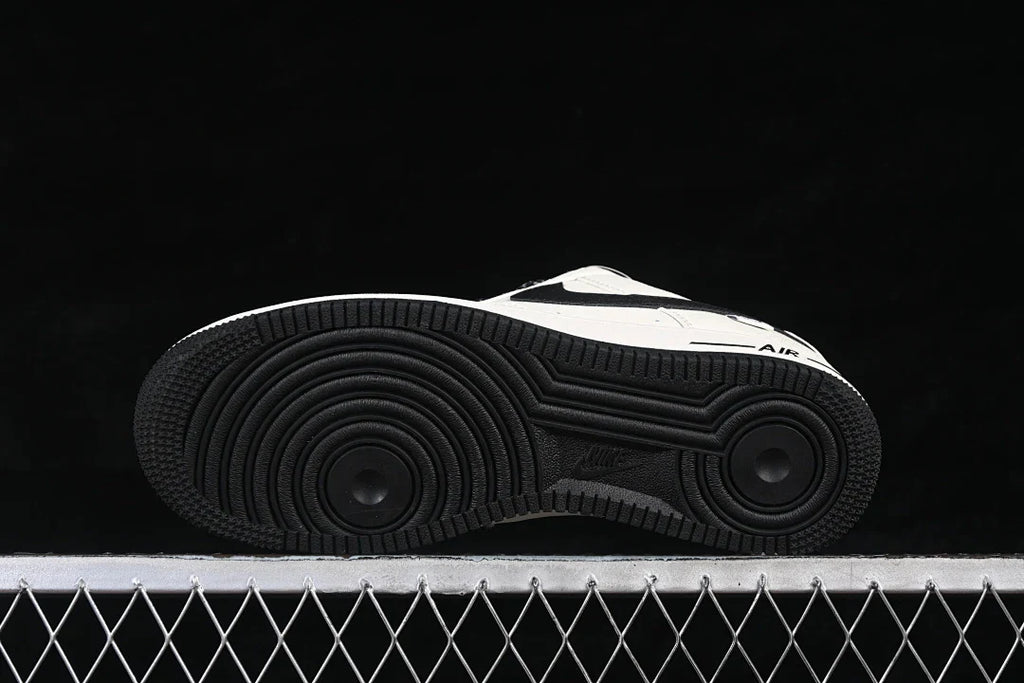 Nike Air Force 1 "B/W"