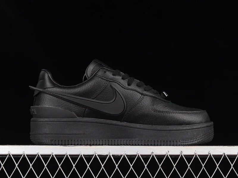 Air Force 1 Low SP AMBUSH "Black"