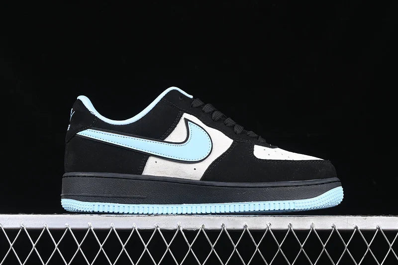 Nike Air Force 1 "Black/White/Tourquise"
