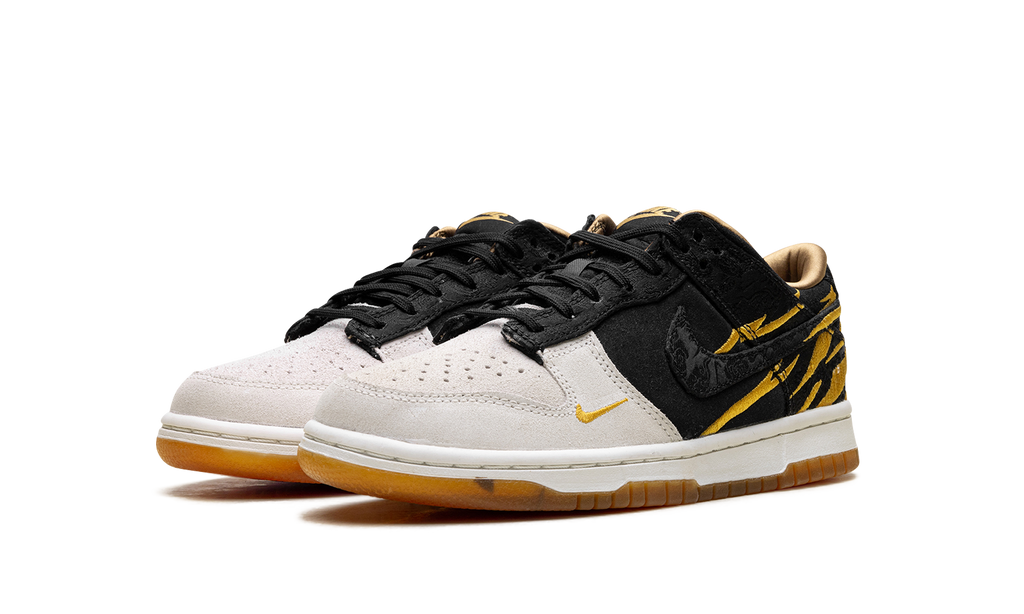Dunk Low GS "Year of the Tiger (2022)" DQ5351 001