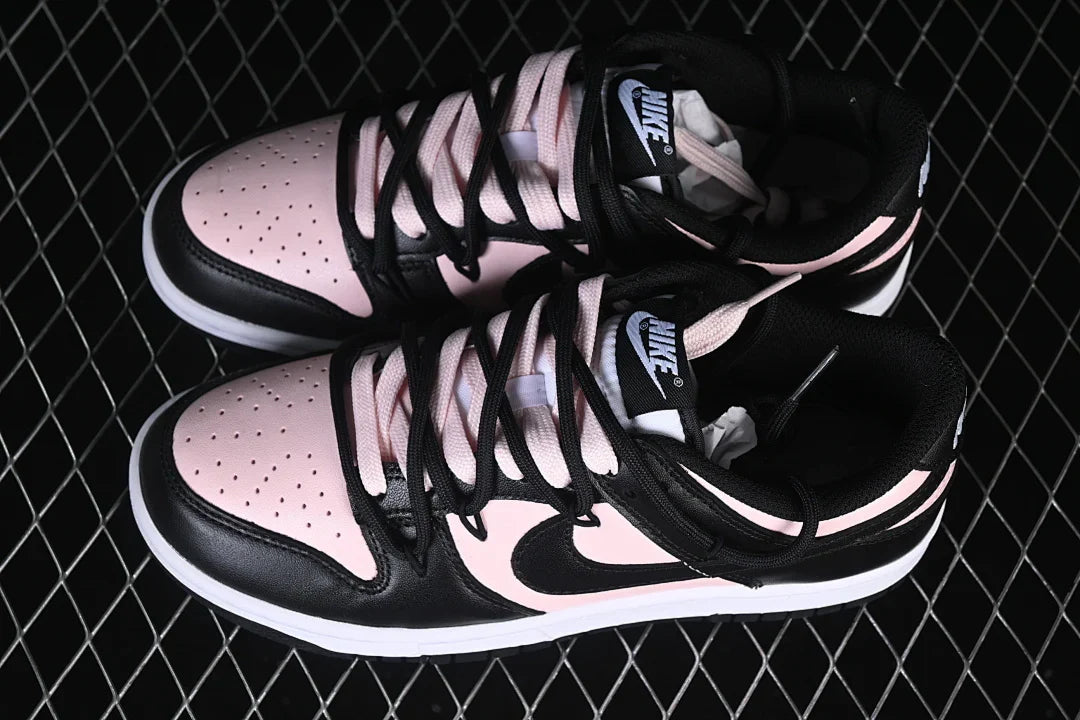 Nike SB Dunk Low "Black Pink"