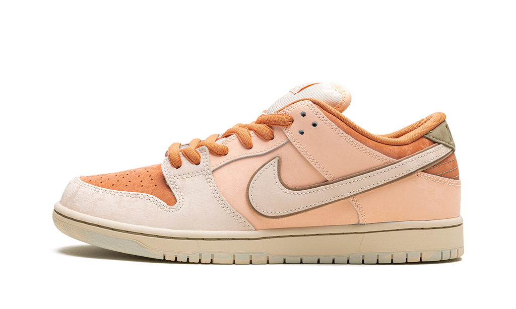 Nike SB Dunk Low Pro PRM "Guava Ice" FV5926 200