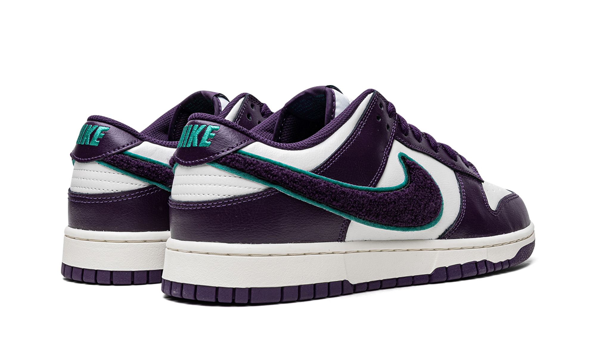 Dunk Low "Chenille Swoosh - Grand Purple" DQ7683 100