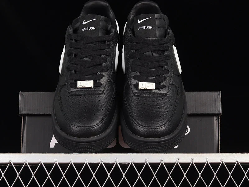 Air Force 1 Low SP AMBUSH "All Black/White"