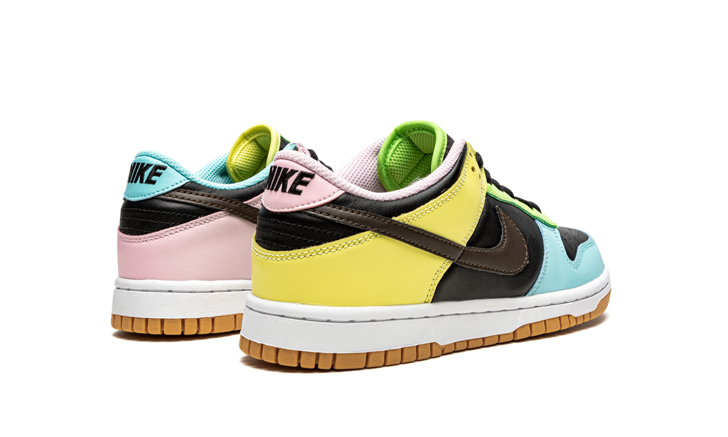 Dunk Low SE GS "Free 99" CZ2496 001