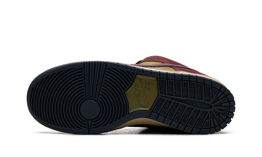 SB Dunk Low "Burgundy Crush / Olive Flak" HQ1625 600