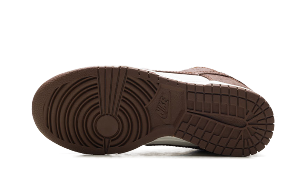Dunk Low WMNS "Embossed Baroque Sail Fauna Brown" IF3944 100