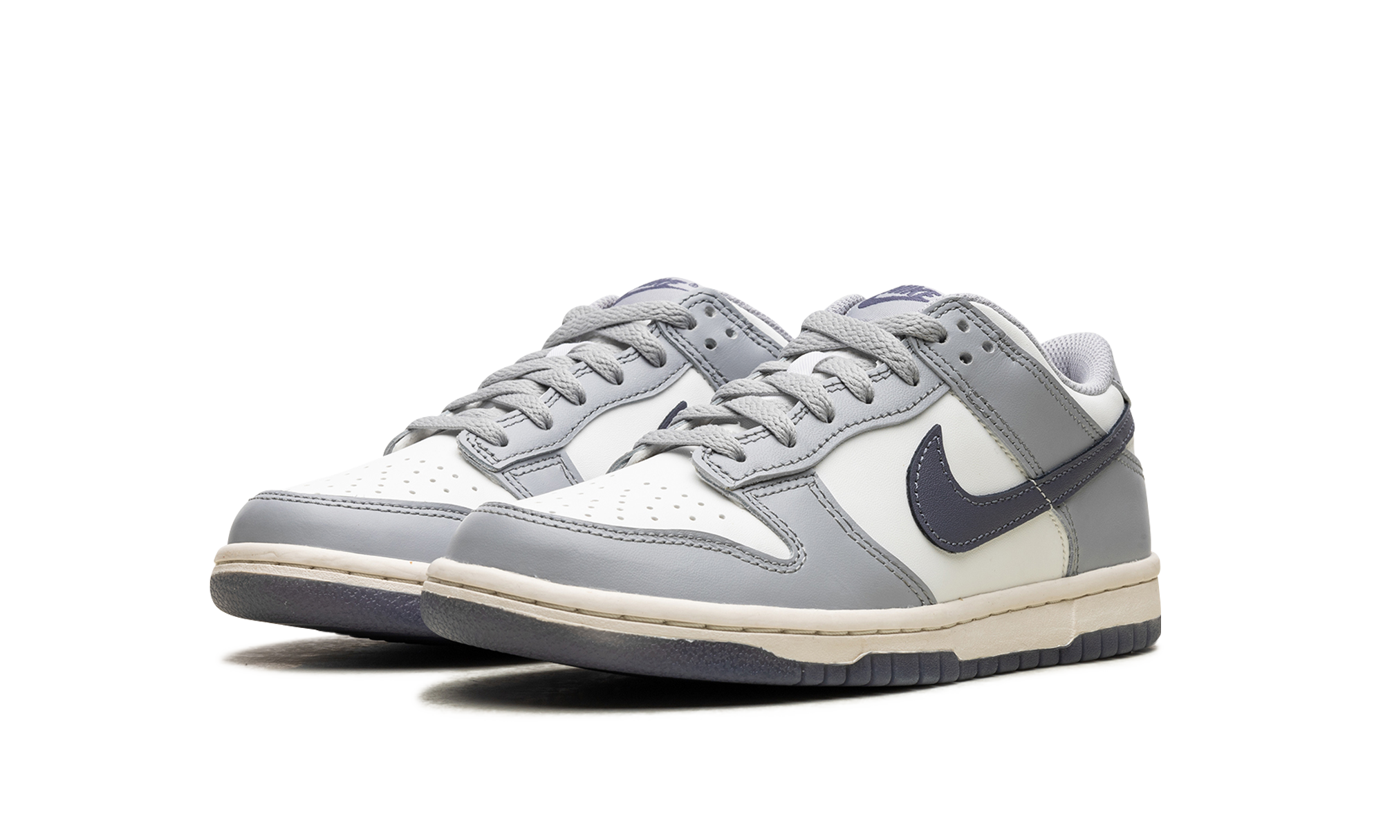 Dunk Low "Light Carbon" FB9109 101