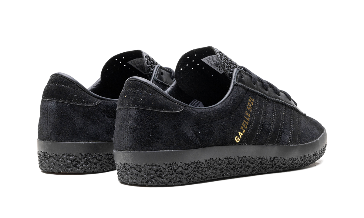 Gazelle "Triple Black" IG8939