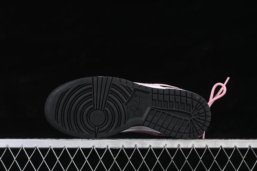 Nike SB Dunk Low X Nia "B/W Pink