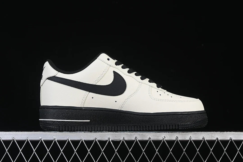 Nike Air Force 1 "Cream/Black"