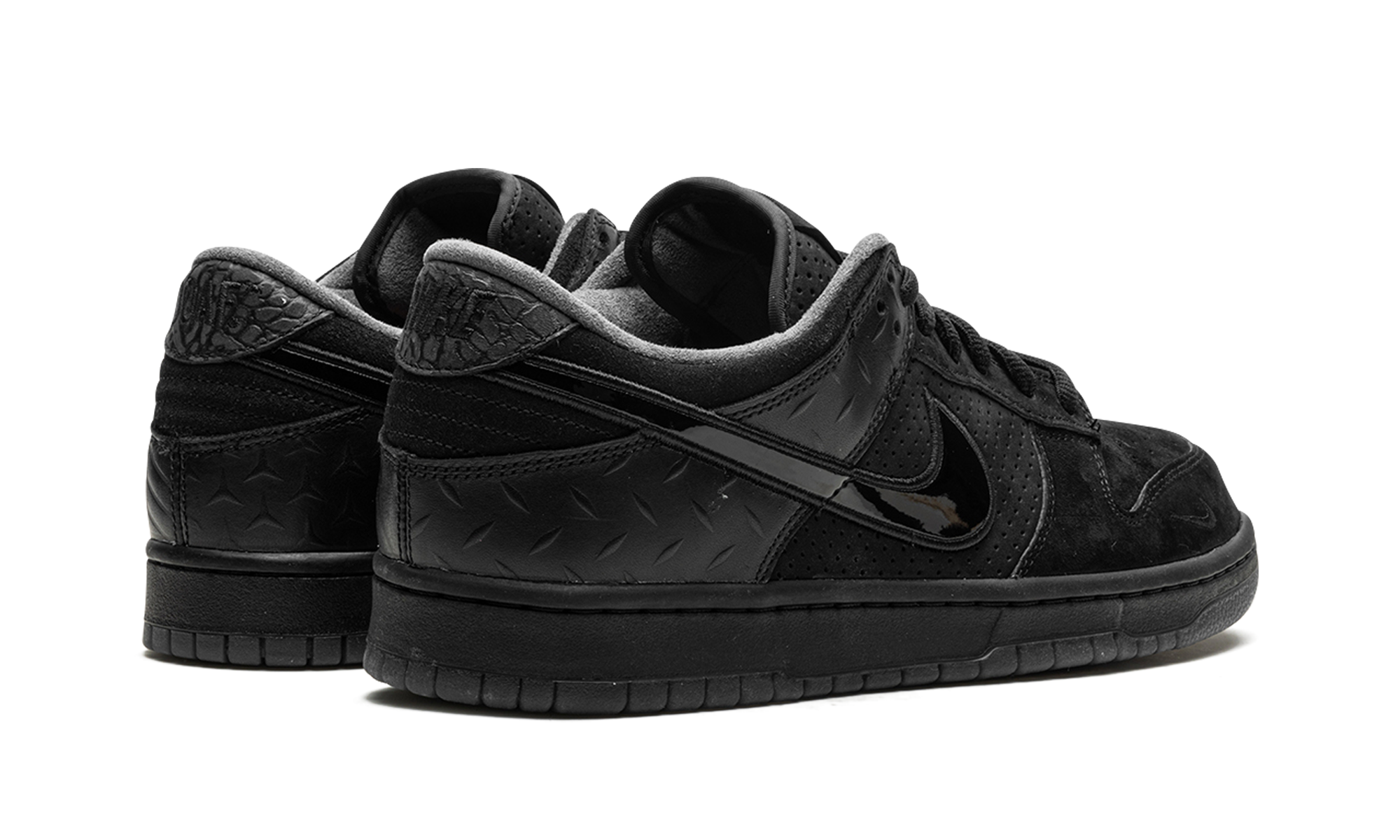 Dunk Low Black "Division Street - What The Duck Alternate" HV1470 001