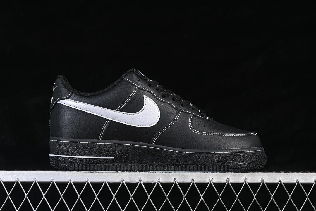 Nike Air Force 1 '07 LV8 "B&W"