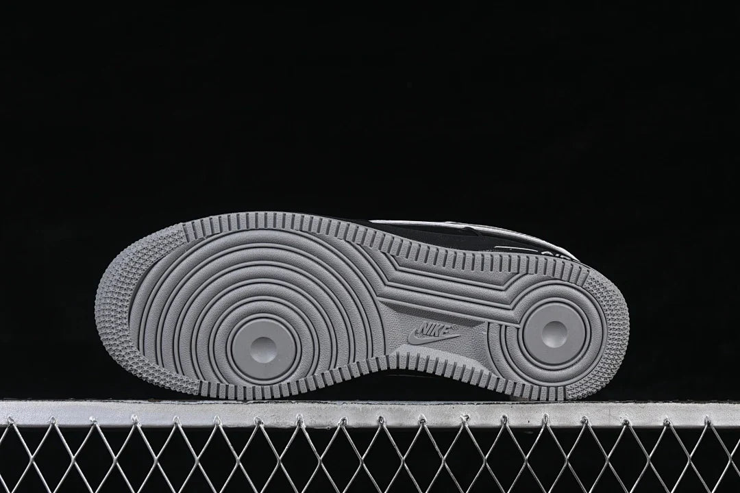Nike Air Force 1 '07 LV8