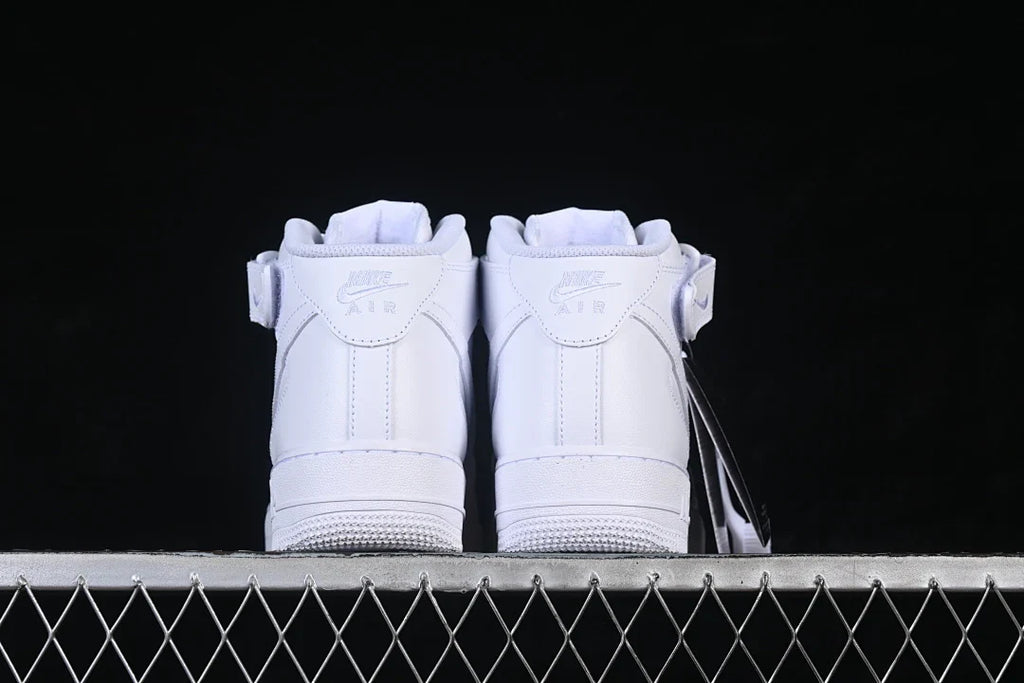 Nike Air Force 1 Mid "All White"