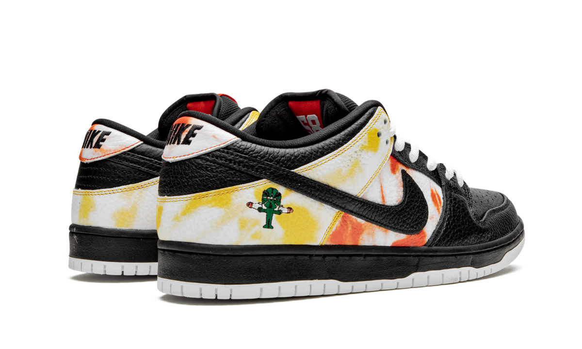 SB Dunk Low "Tie-Dye Rayguns 2019 - Black" BQ6832 001