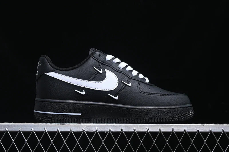 Nike Air Force 1 "Black/White/"