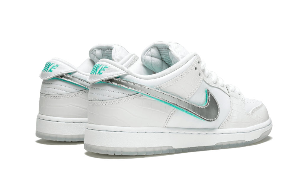 SB Dunk Low Pro OG QS "Diamond Supply White" BV1310 100