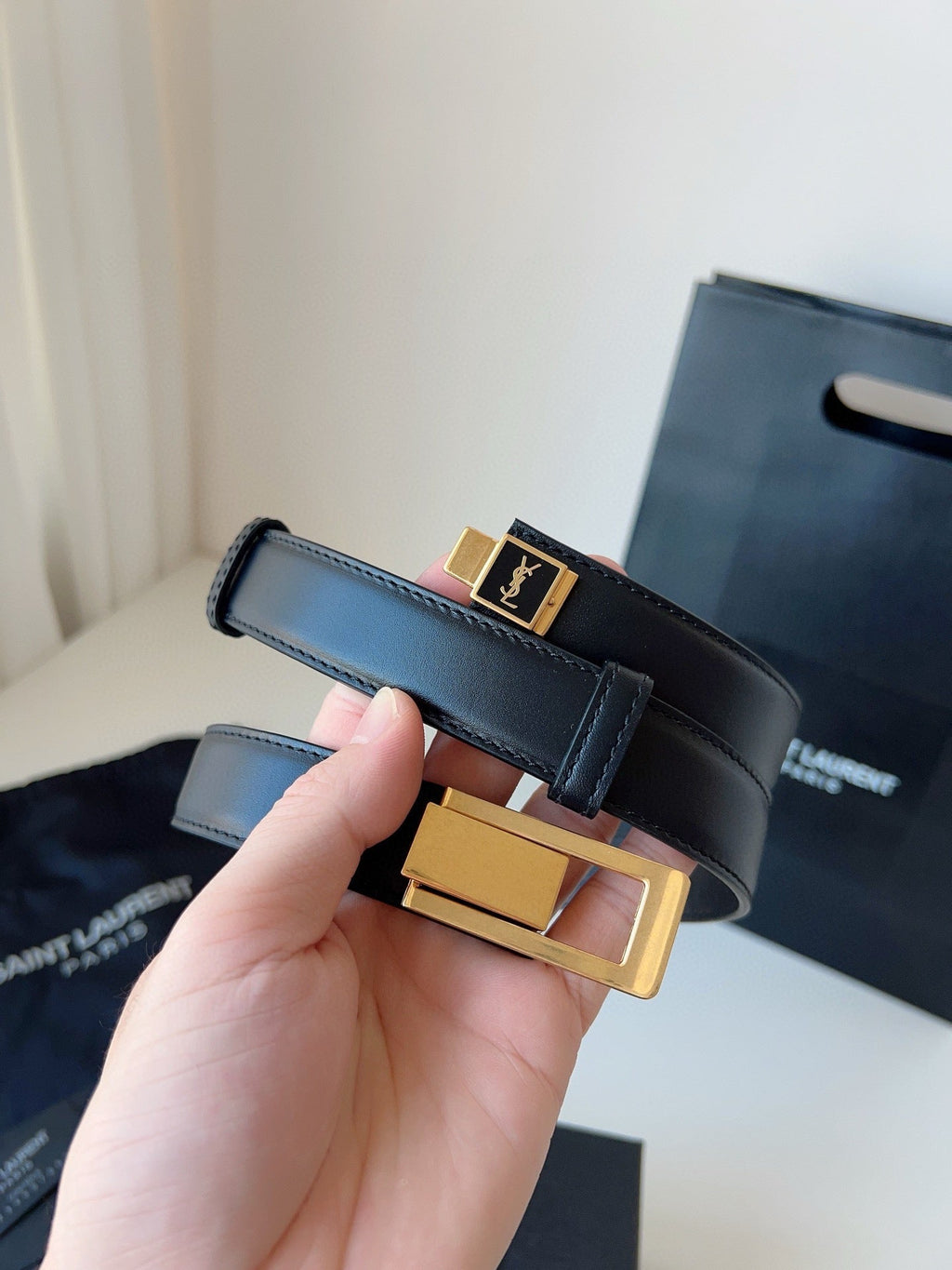 BL241 YSL Charniere Buckle Belt in Smooth Leather / 2.5cm/1"