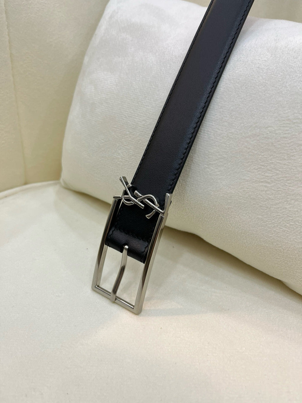 BL214 YSK New Cassandre Buckle Belt in Smooth Leather / 20mm/30mm