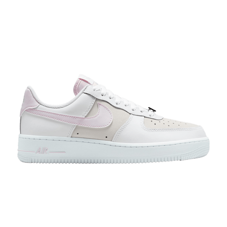 Nike Wmns Air Force 1 '07 SE 'White Metallic Silver'