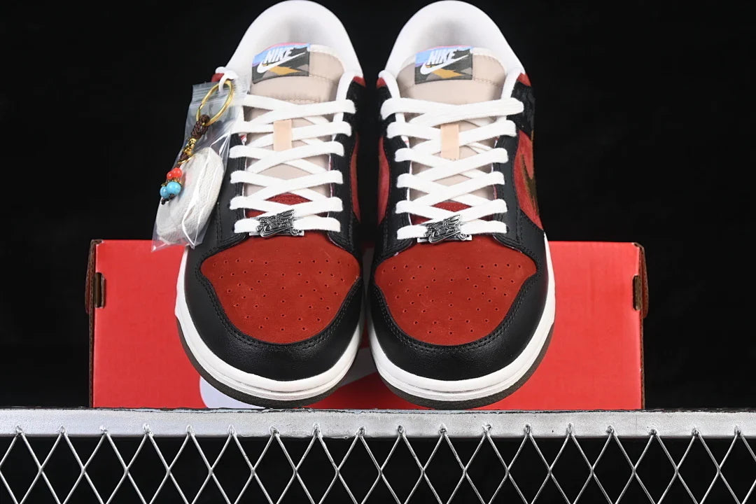 Nike SB Dunk Low "Player One"