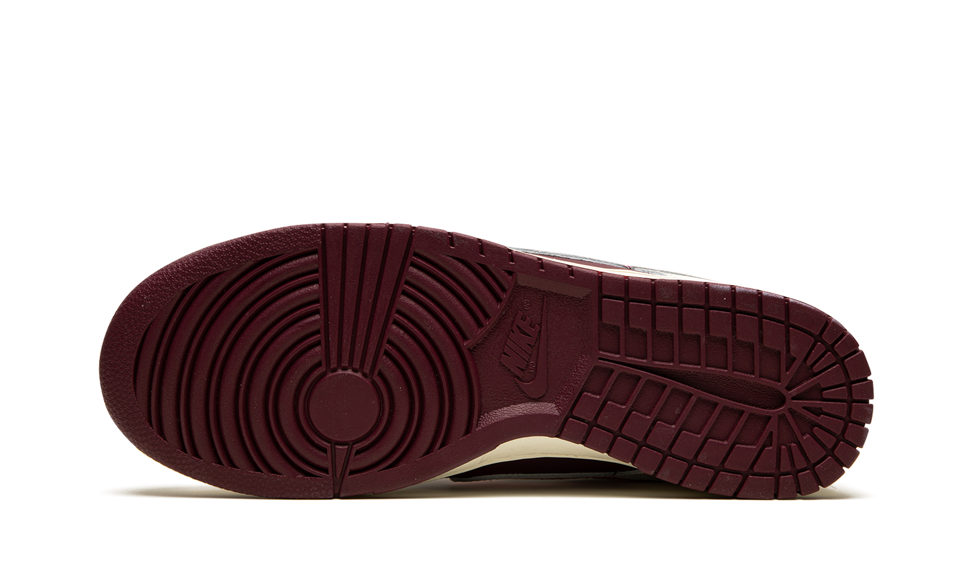 Dunk Low Retro PRM "Valentine's Day 2023" DR9705 100