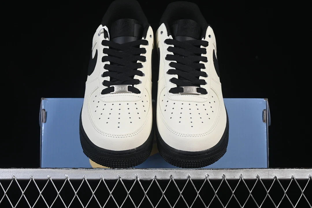 Nike Air Force 1 "Cream/Black"