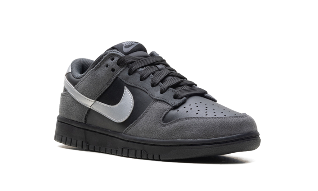 Dunk Low WMNS "Anthracite / Metallic Silver" II7636 001