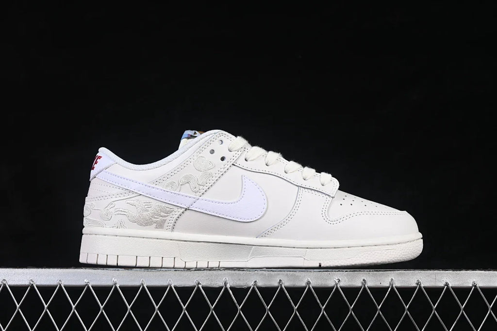 Nike SB Dunk Low "Give Her Flowersr"