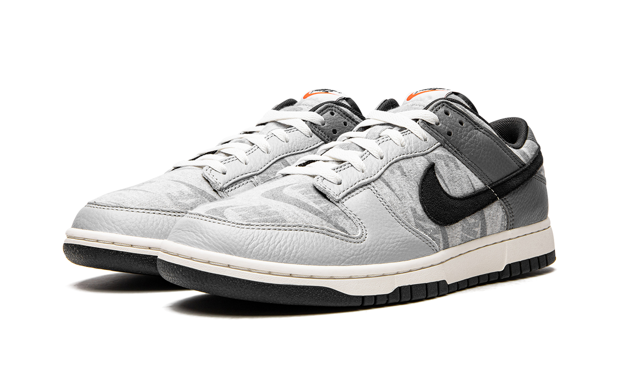 Dunk Low "Copy Paste" DQ5015 063