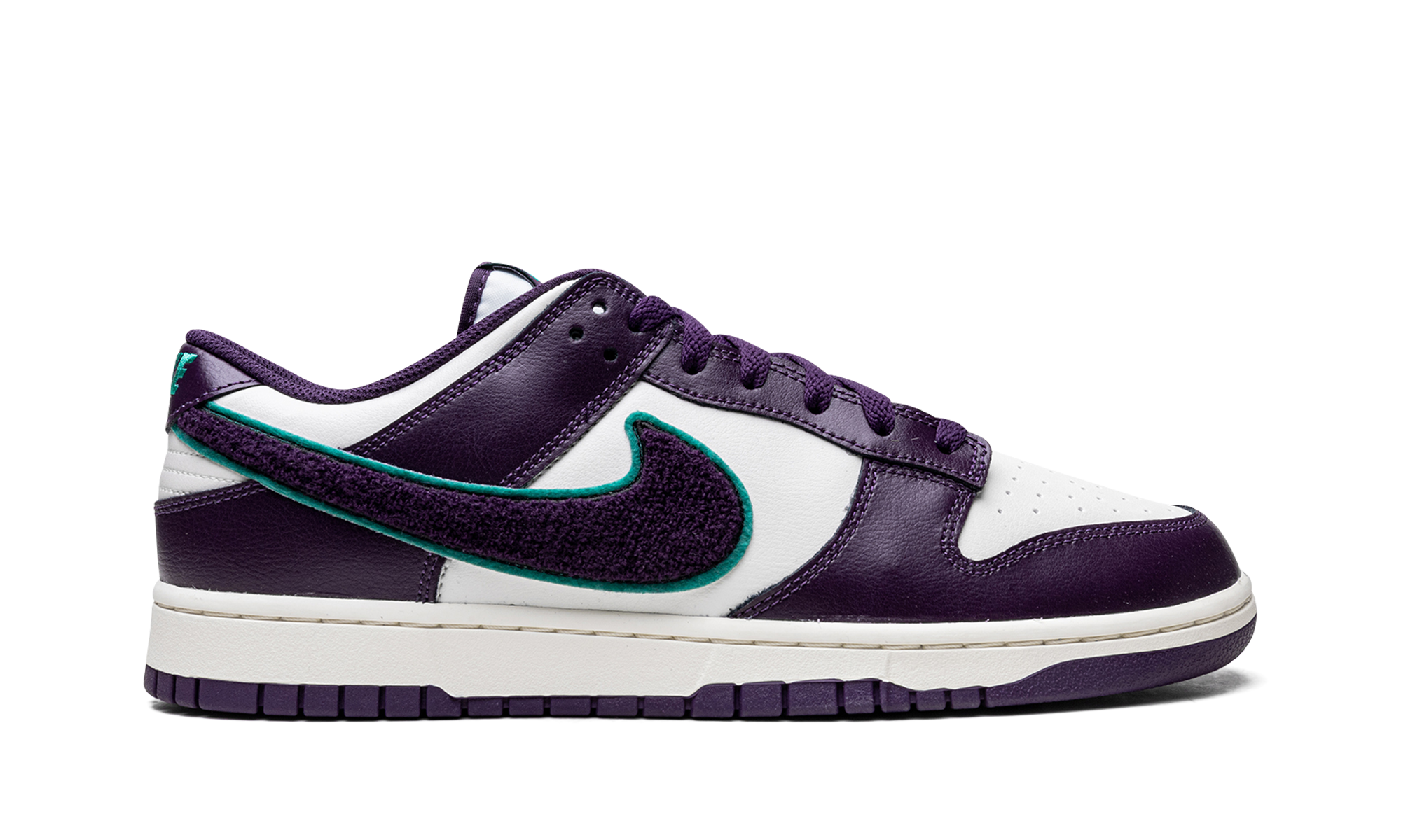 Dunk Low "Chenille Swoosh - Grand Purple" DQ7683 100