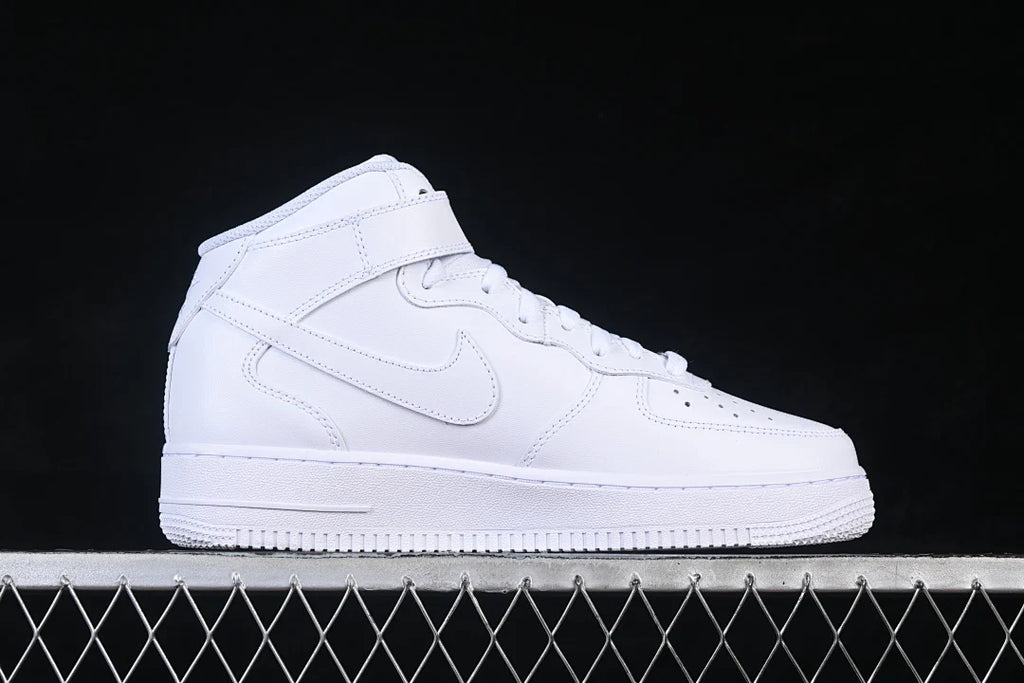 Nike Air Force 1 Mid "All White"