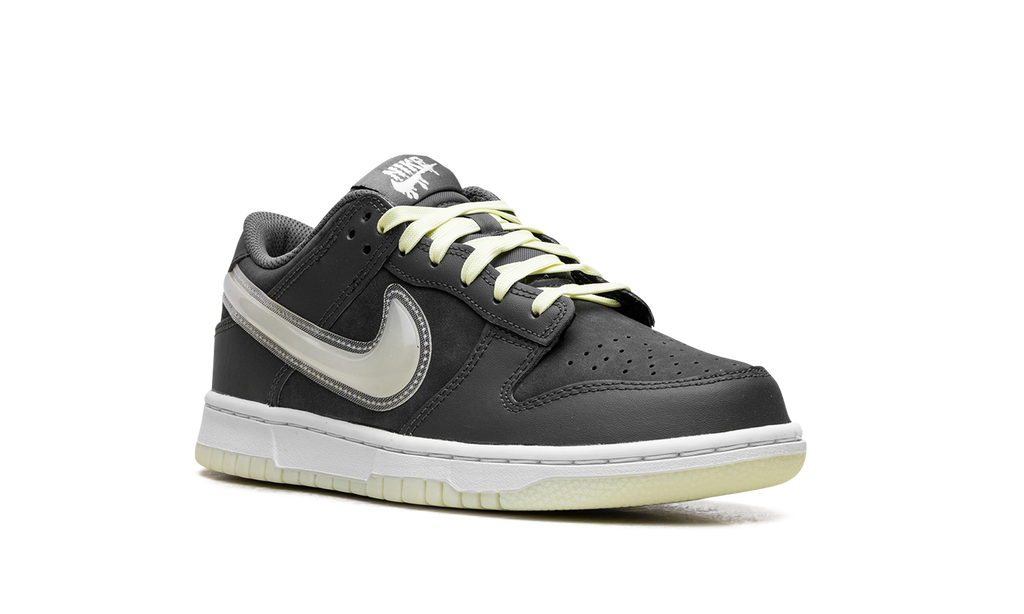 Dunk Low GS Halloween "Halloween - Glow in the Dark" HQ3569 068