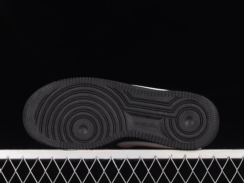 Air Force 1 Low SP AMBUSH "All Black/White"