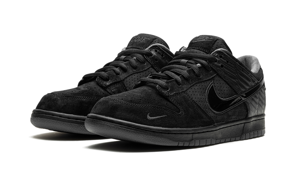 Dunk Low Black "Division Street - What The Duck Alternate" HV1470 001