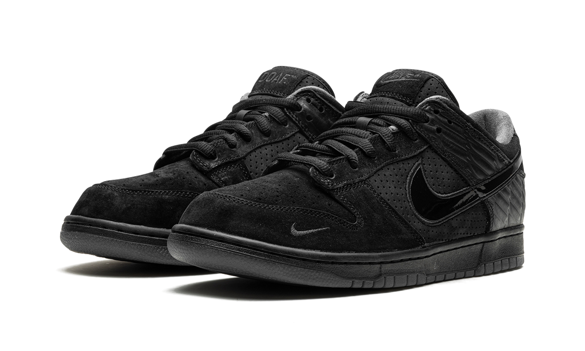 Dunk Low Black "Division Street - What The Duck Alternate" HV1470 001