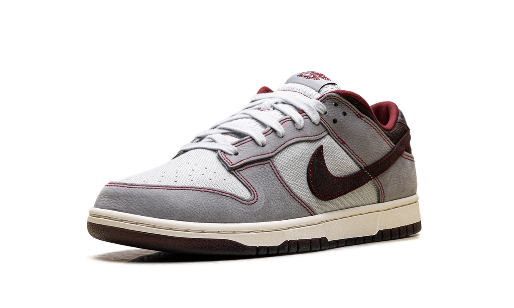 Dunk Low Retro SE "Pure Platinum / Wolf Grey / Team Red / Burgundy Crush" IH1942 001