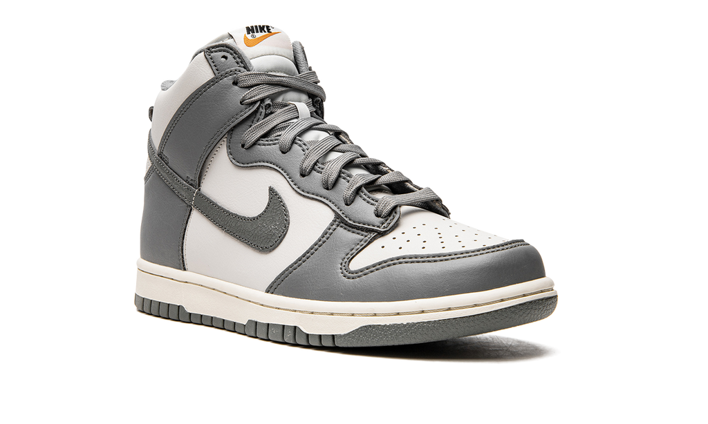 Dunk High SE (GS) "Grey/Sail" DM1028 001