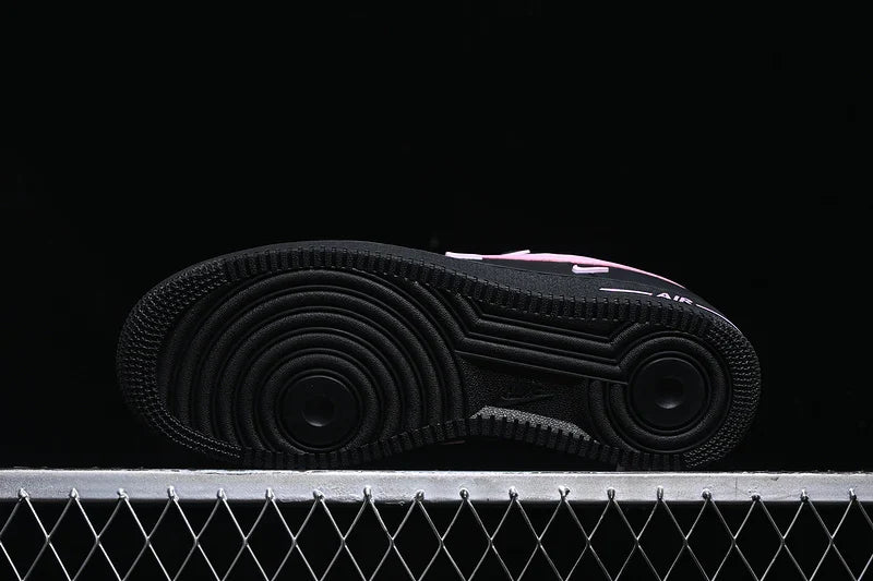 Nike Air Force 1 "Black/Pink"