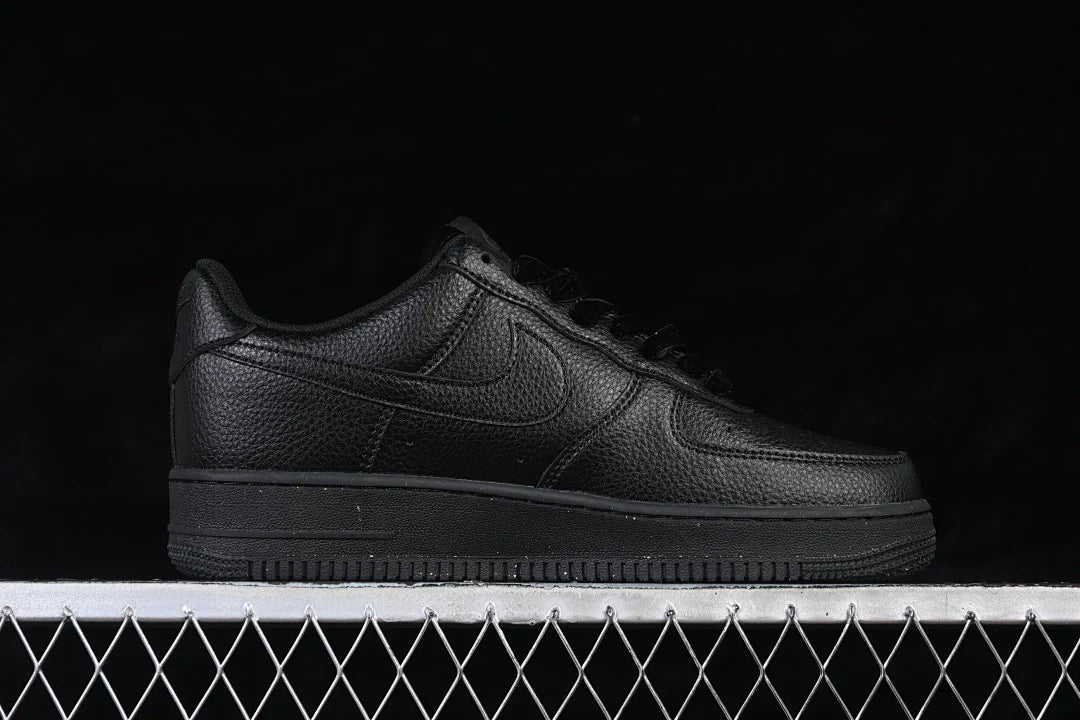 Nike Air Force 1 "Black Leather"