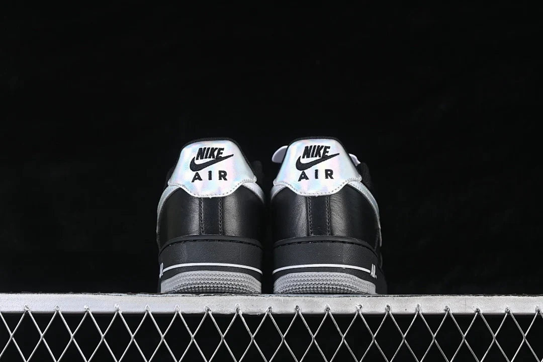 Nike Air Force 1 '07 LV8